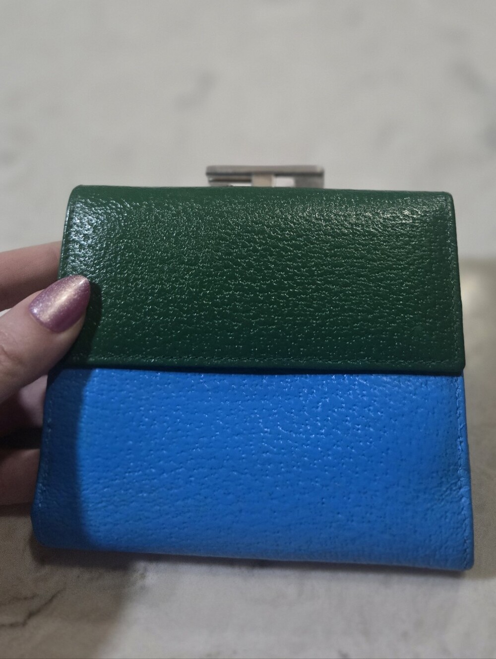 Gucci Green And Blue Leather Wallet with Silver G-Clasp - Picture 2 of 15